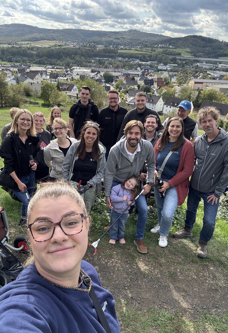 Gemeinsame Clean-up Aktion von Becker-Antriebe